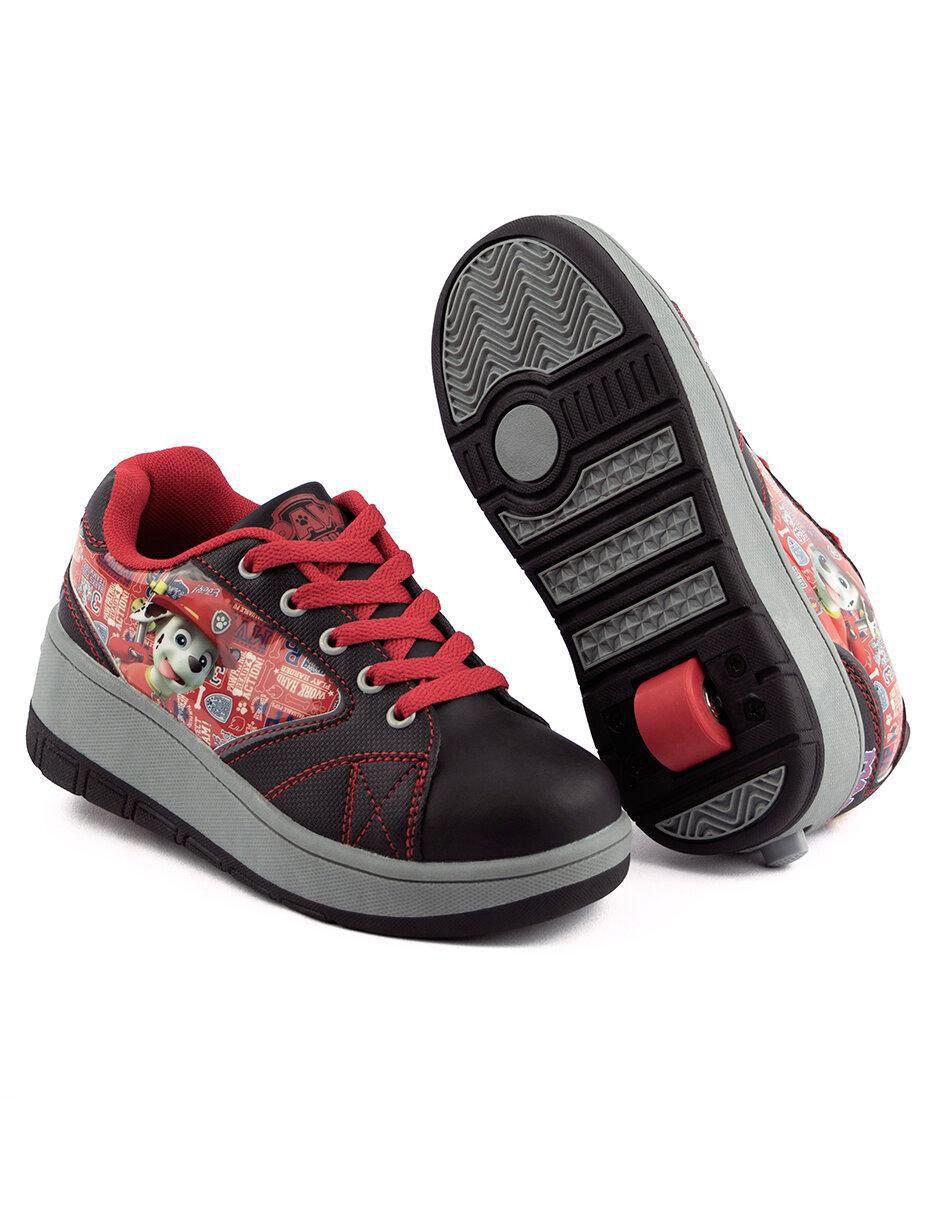 Tenis con ruedas para niño