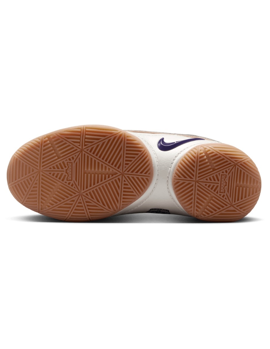 Tenis Nike para niña Lebron Xxii Kc