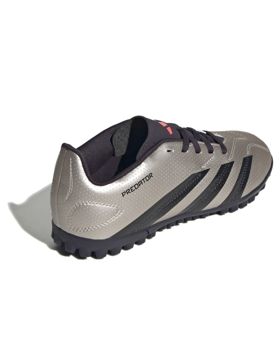 Tenis de niño para fútbol 9