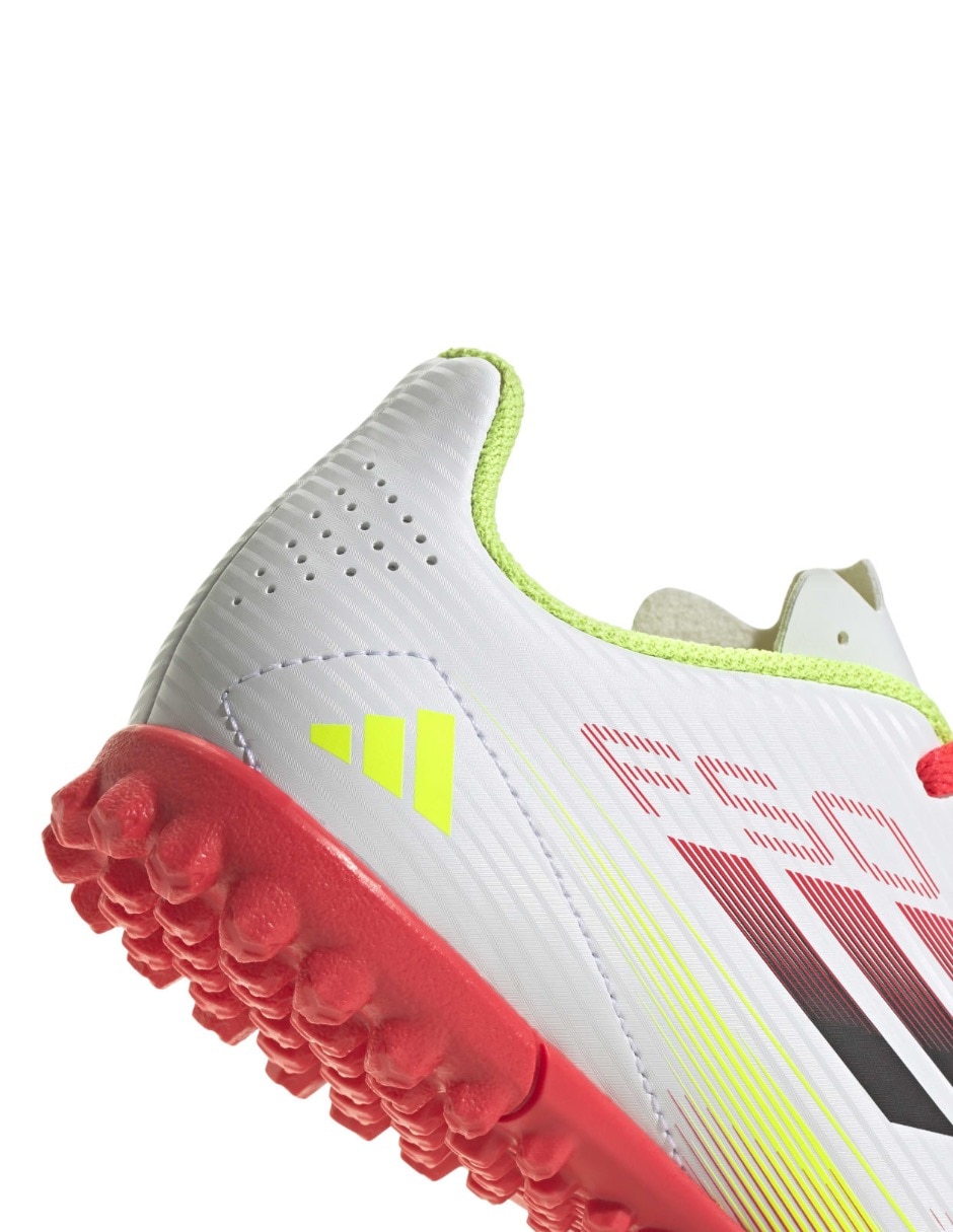 Tenis P4 para fútbol Adidas de niño