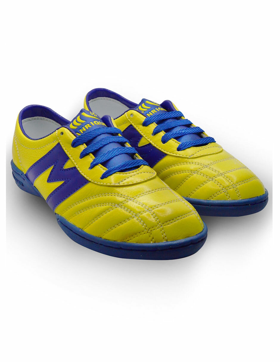 Tenis para fútbol Manriquez de niño