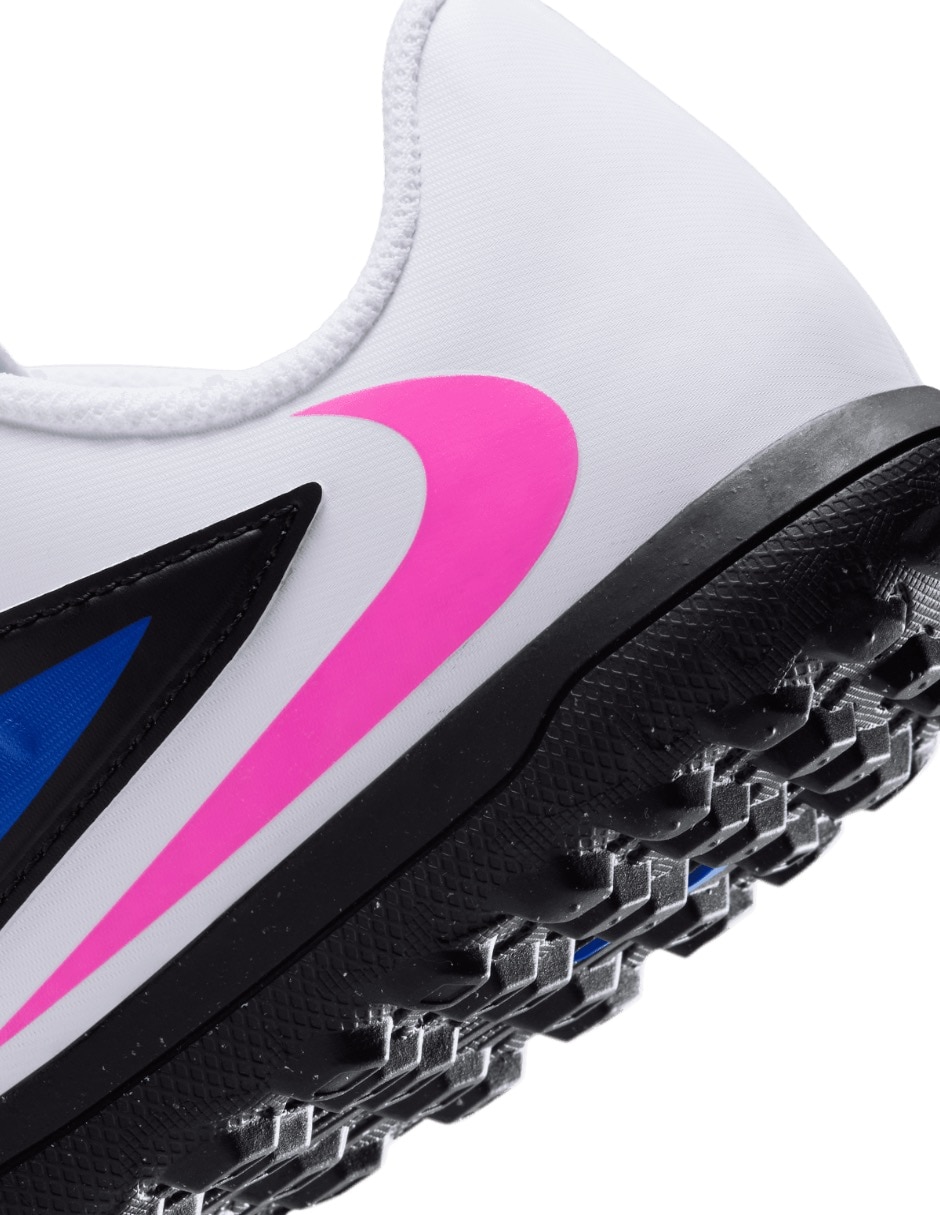 Tenis Phantom 6 Low Club para fútbol Nike de niño