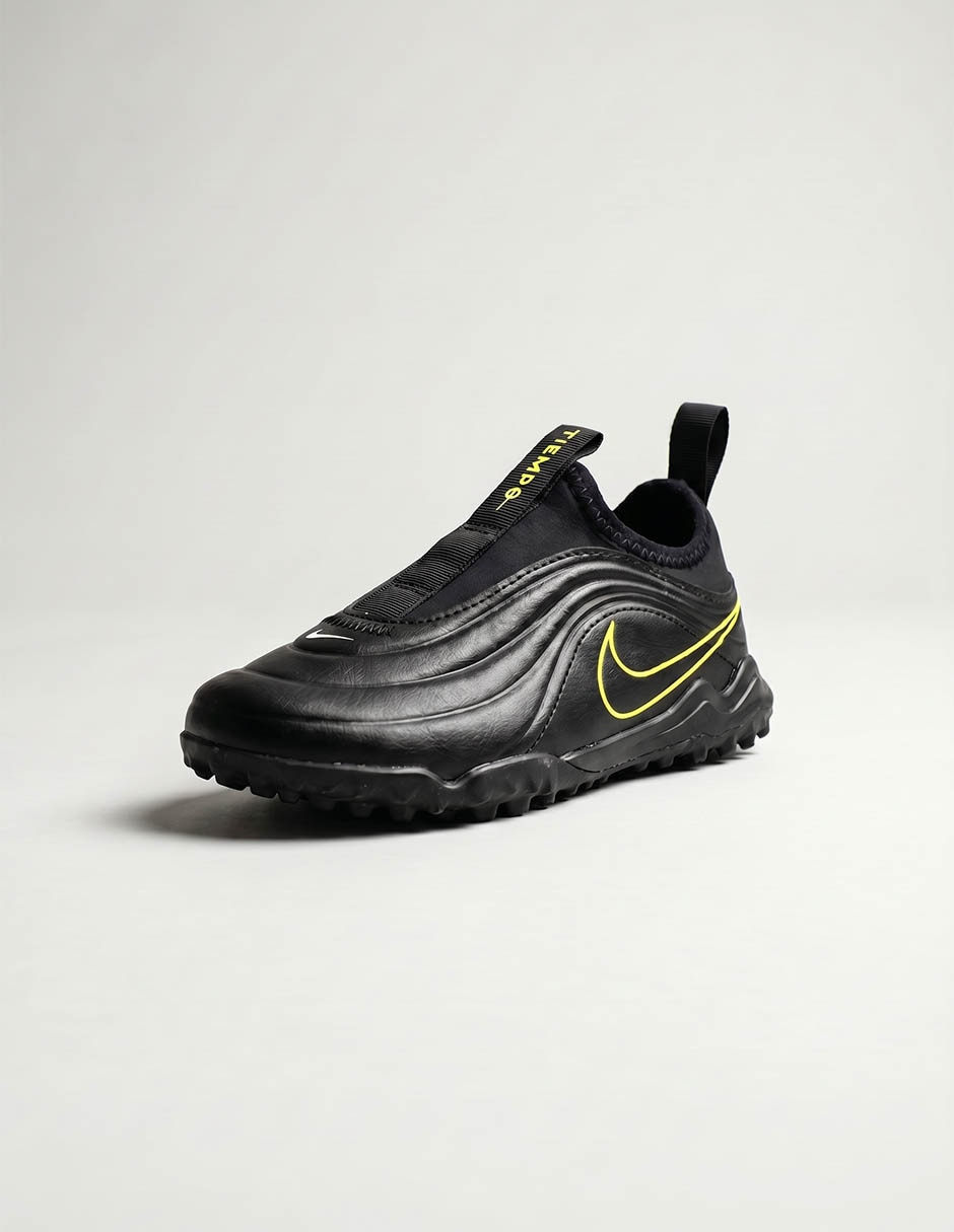Tenis para futbol Nike de niño