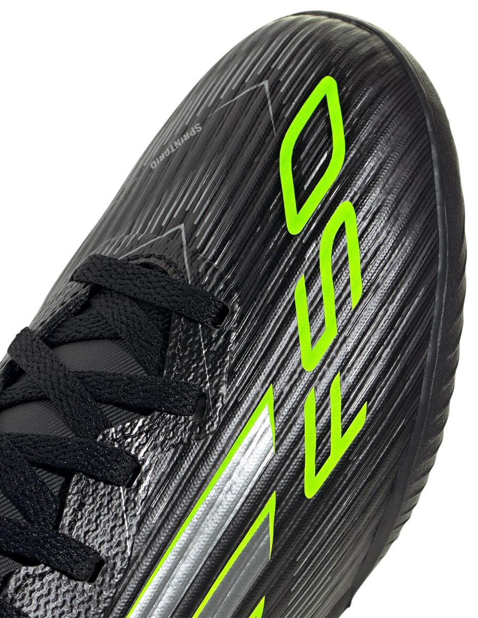 Tenis para fútbol de niño 8