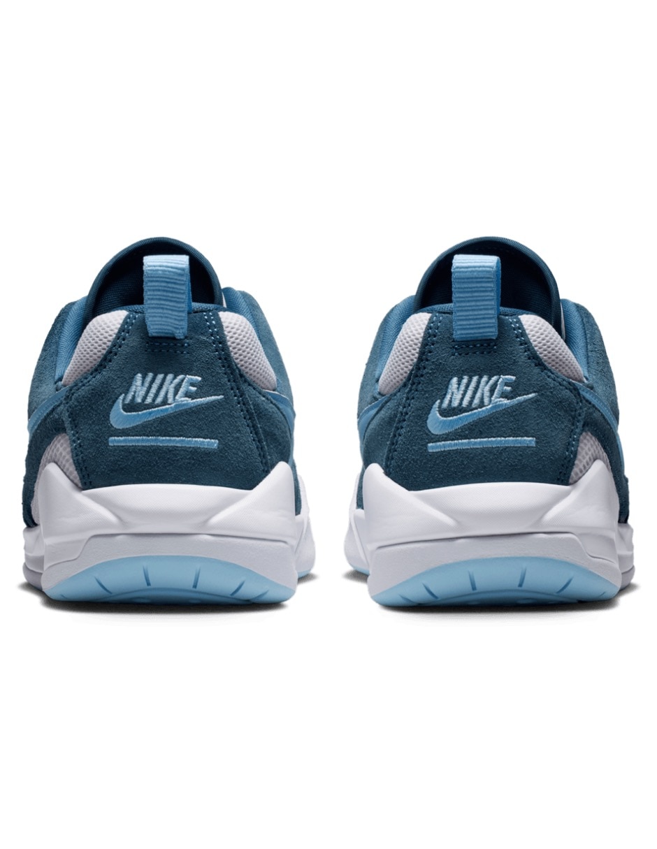 Tenis para entrenamiento Nike Jordan Cmft Era para hombre