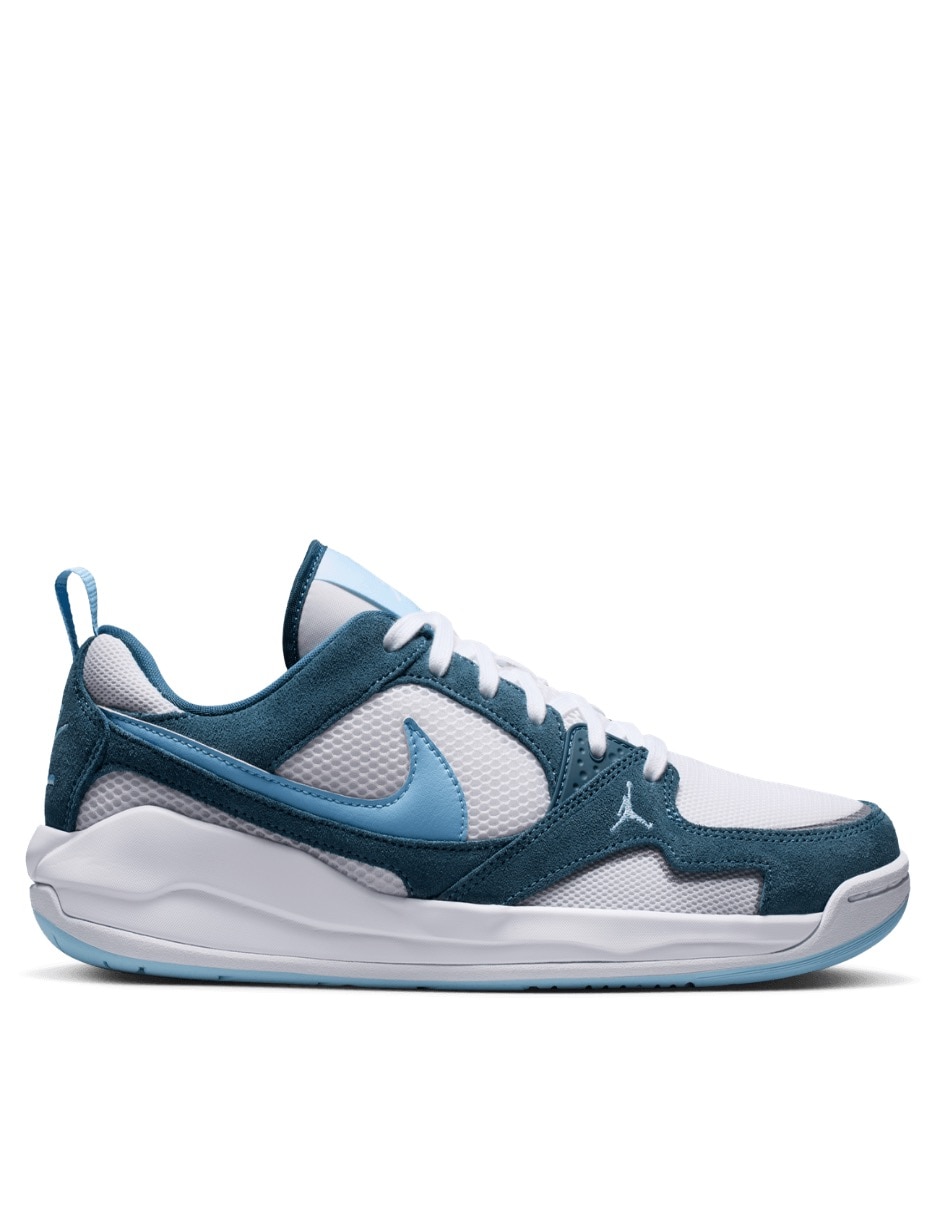 Tenis para entrenamiento Nike Jordan Cmft Era para hombre