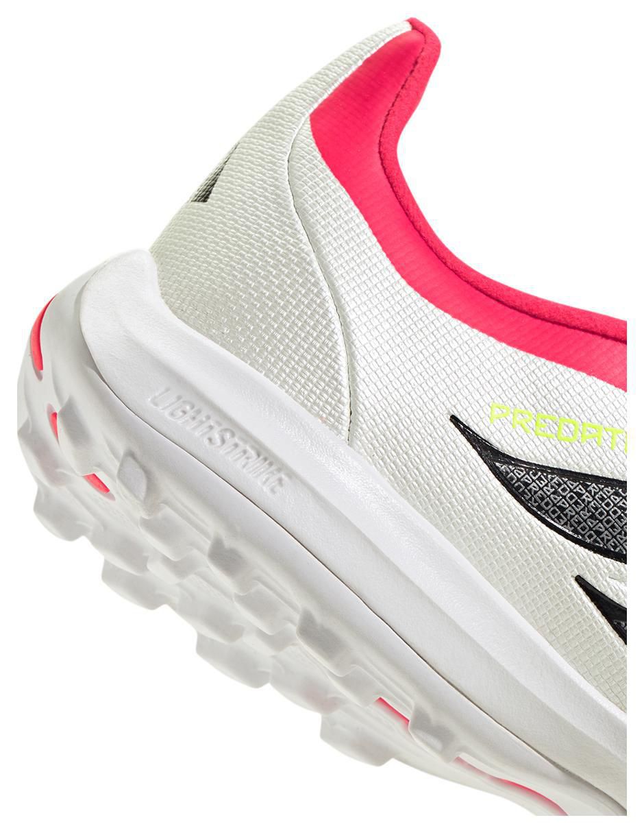 Tenis Adidas infantil para fútbol
